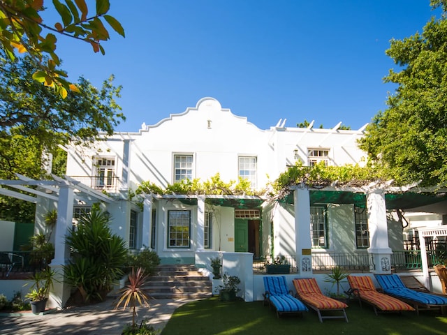 Mountain Manor Guesthouse & Executive Suites