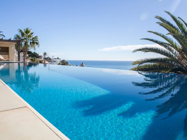 Compass House Boutique Hotel