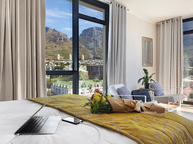 Urban Oasis At The Four Seasons