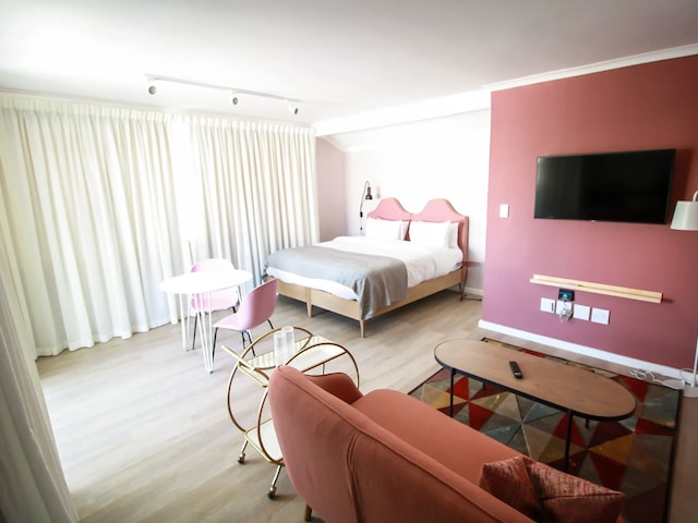 CURIOCITY Green Point