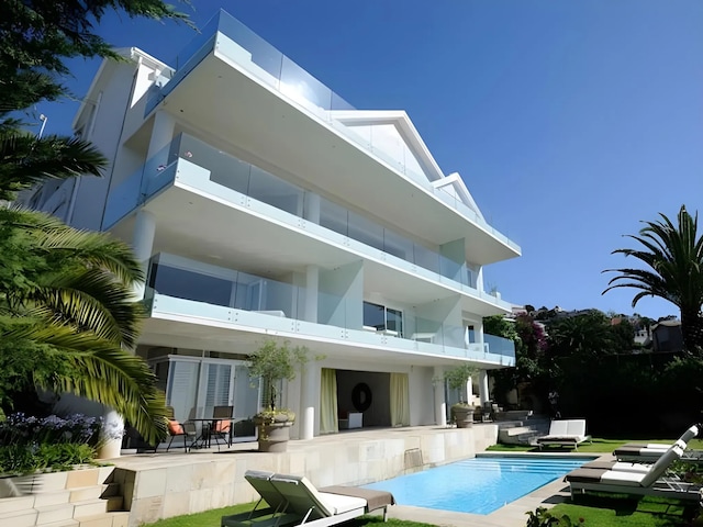 The Clarendon, Bantry Bay