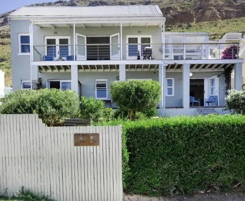 LIMA HOUSE Seaforth Simon's Town