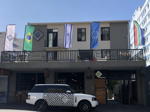 Sea Point Inn